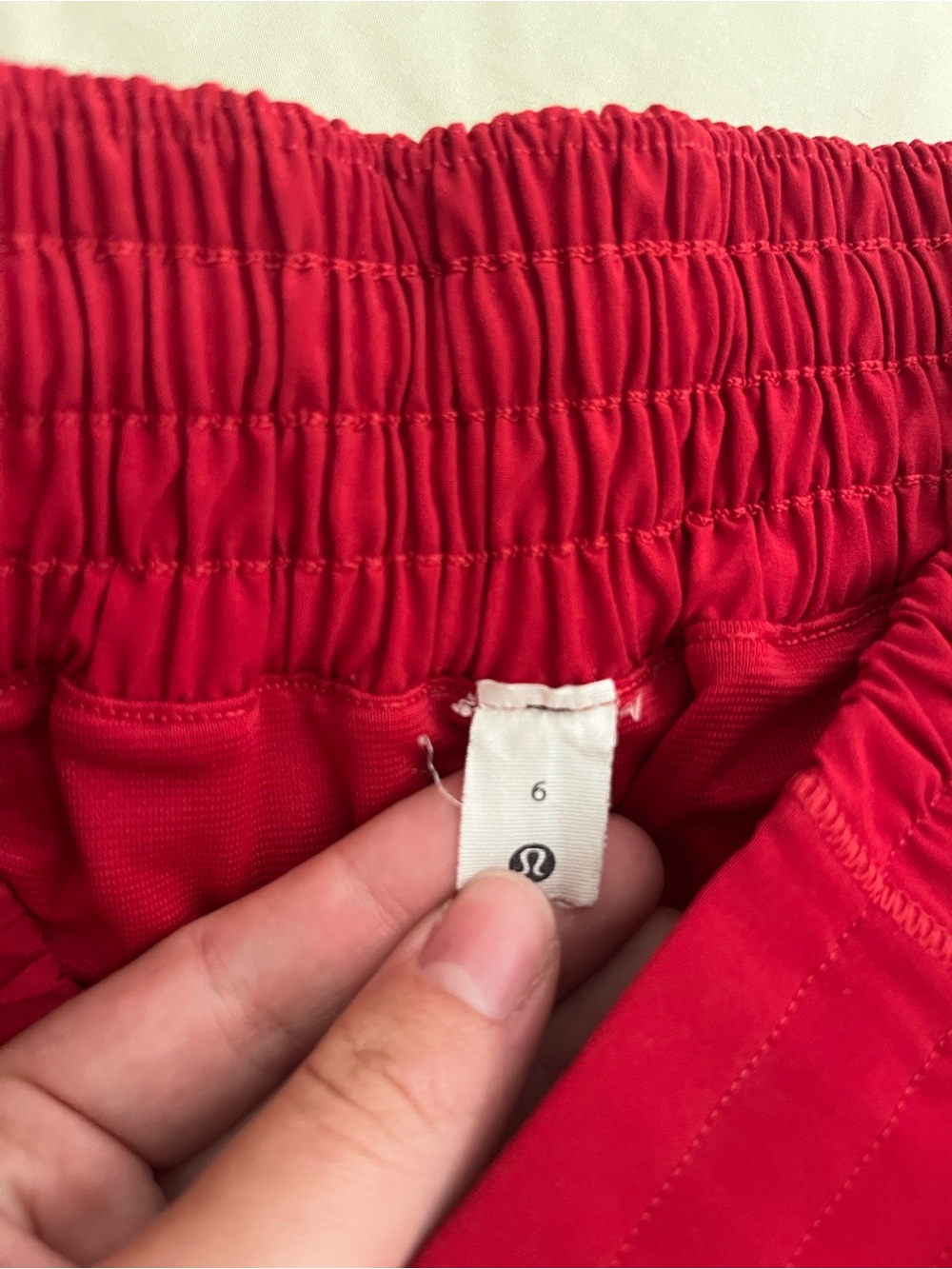 Lululemon Hotty Hot Short *High-Rise 2.5" Dark Red - Picture 7 of 7